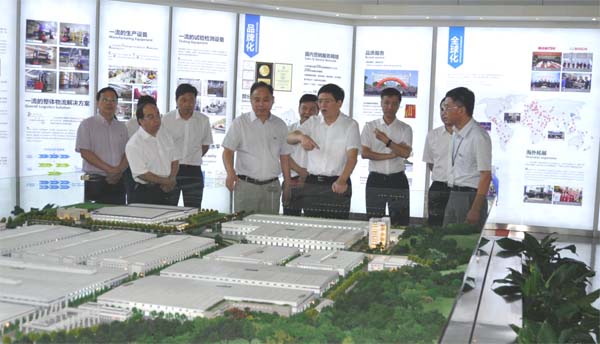浙江省委常委、組織部長黃建發赴杭叉集團調研